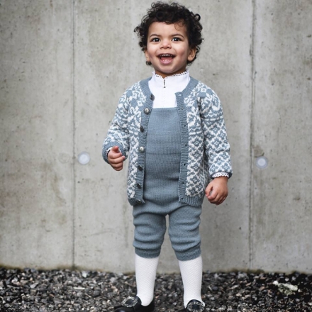 Strikket bunad til baby