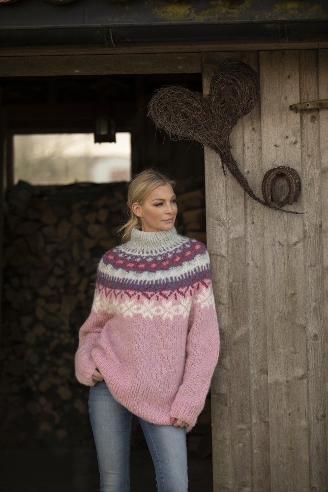 Bilde Av Et Alpaca Maya Skjerf Og Lue Sett