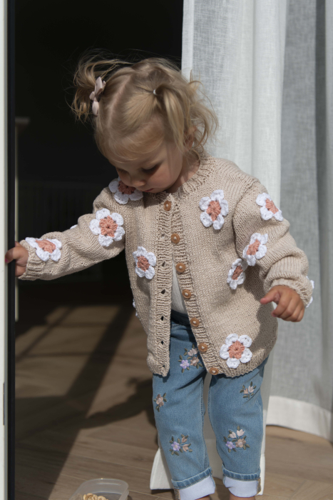 Ferdigstrikk - Blomsterjakke Kids (#2167)