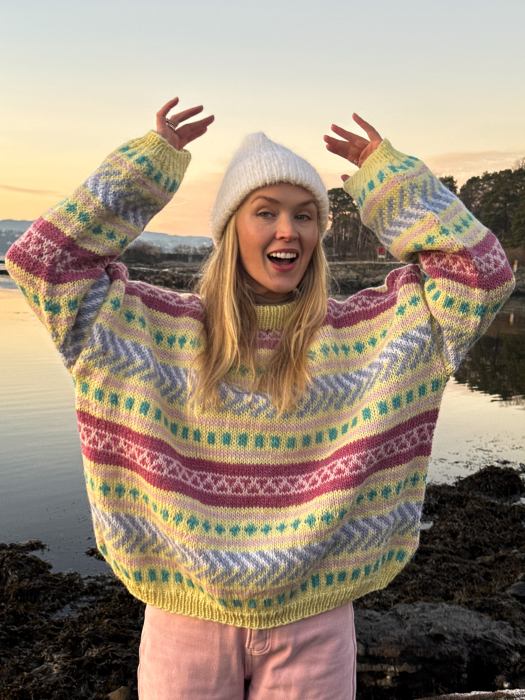 Hanami Genser by Ingrid Raadim X HOY IR 02-32B