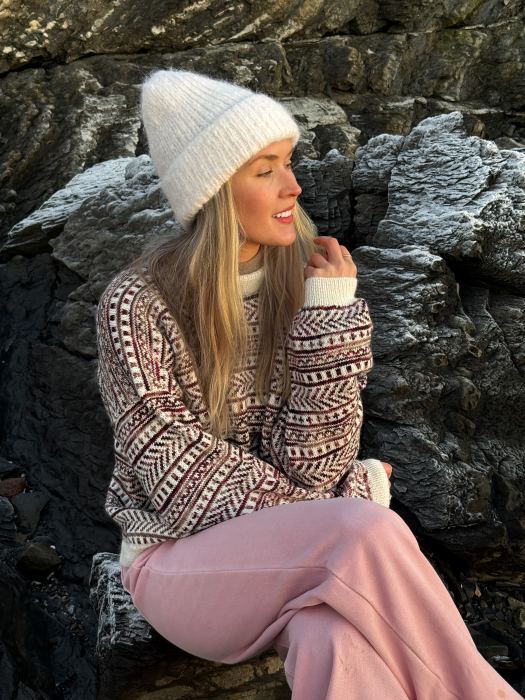 Hanami Genser by Ingrid Raadim X HOY IR 02-33A