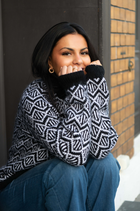 Amani Unisex Genser (mørk)