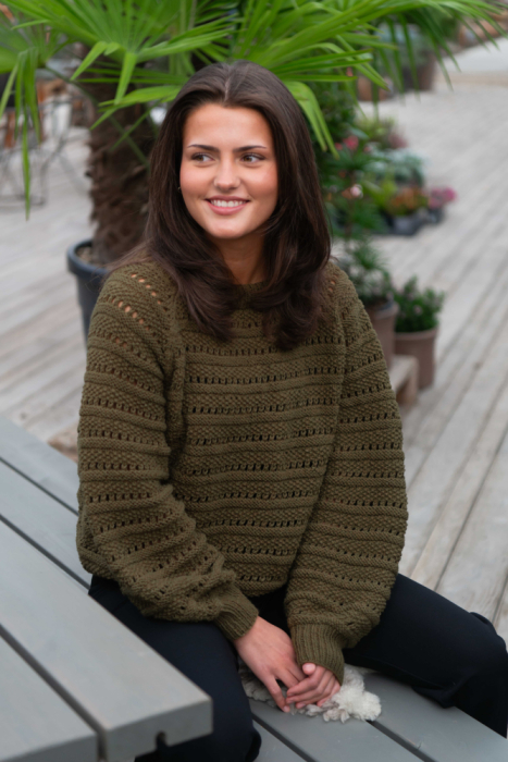 Ferdigstrikk - Lyseng Genser (#2207)