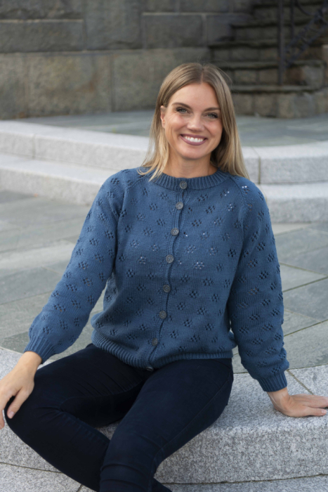 Ferdigstrikk - Selina Jakke (#2208)