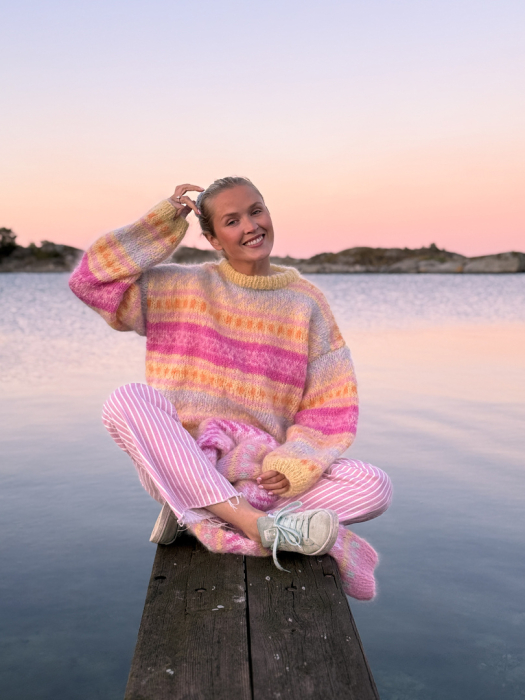 Hanami Genser by Ingrid Raadim x HOY IR 02-02B