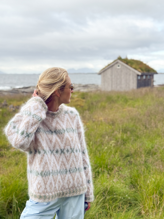 Hakiri Genser by Ingrid Raadim x HOY IR 04-14