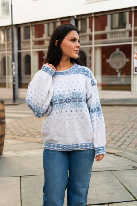 Ferdigstrikk - Edda Genser (#2251)