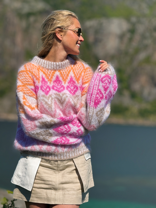 Kiri Genser by Ingrid Raadim x HOY IR 04-11B