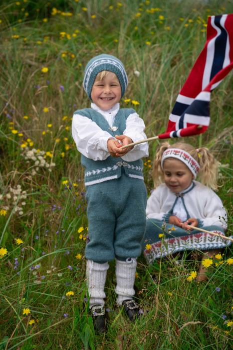 Stas Festdrakt - Vest, nikkers og lue